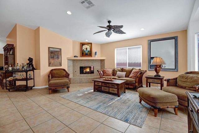 53210 Avenida Madero, La Quinta, CA 92253