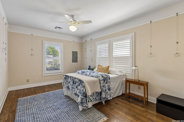 815 BURNET ST, San Antonio, TX 78202