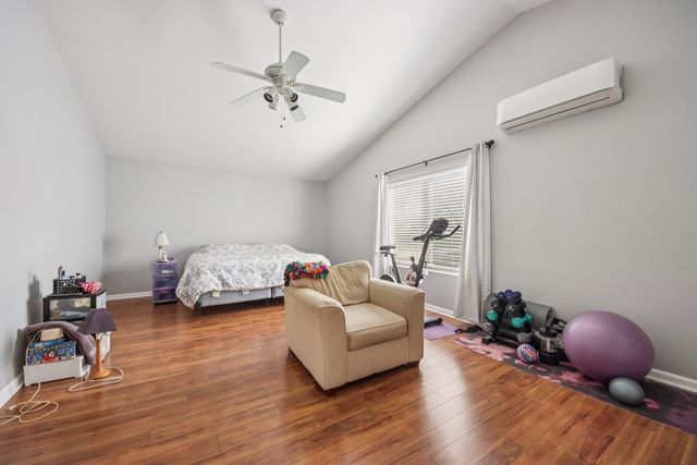 25241 W Entrance Drive, Lake Villa, IL 60046