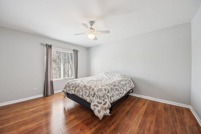 25241 W Entrance Drive, Lake Villa, IL 60046