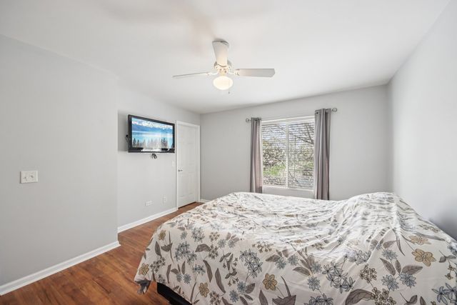 25241 W Entrance Drive, Lake Villa, IL 60046