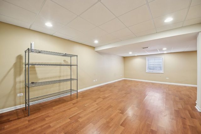 25241 W Entrance Drive, Lake Villa, IL 60046