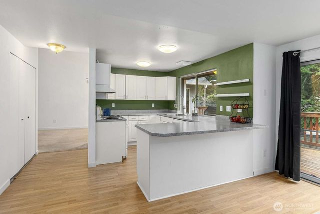 1131 NW Springer, Silverdale, WA 98383