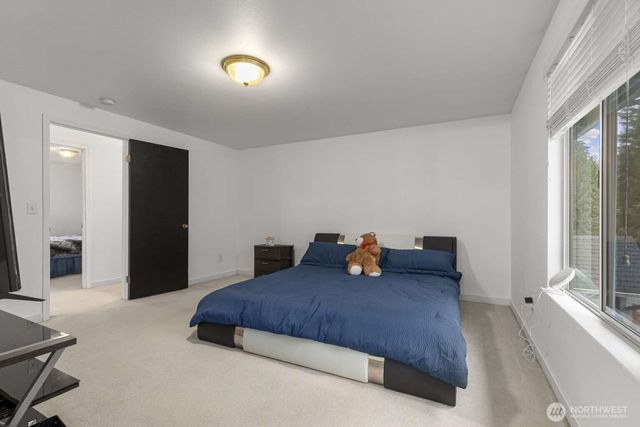 1131 NW Springer, Silverdale, WA 98383