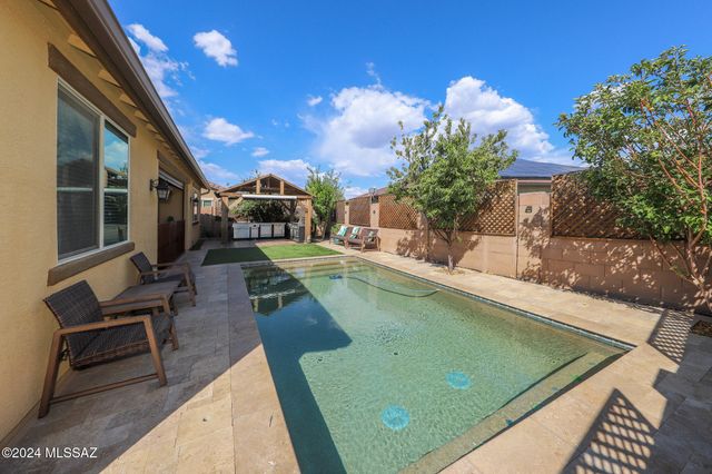 9745 S Desert Flint Drive, Tucson, AZ 85747