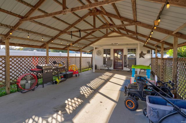 516 Washington Street, Rockport, IN 47635