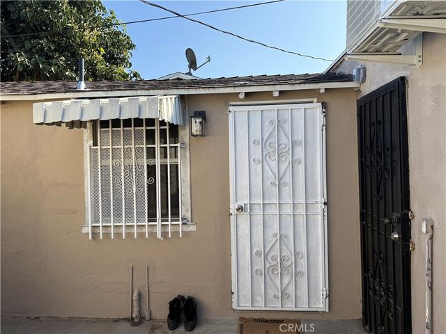 138 E 60th Street, Los Angeles, CA 90003