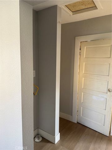 138 E 60th Street, Los Angeles, CA 90003