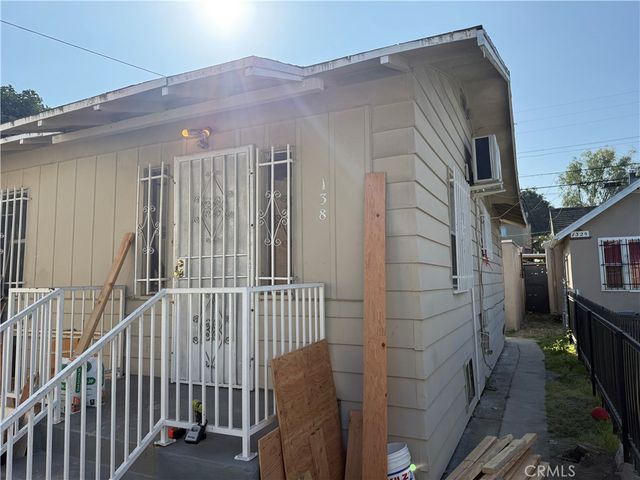 138 E 60th Street, Los Angeles, CA 90003