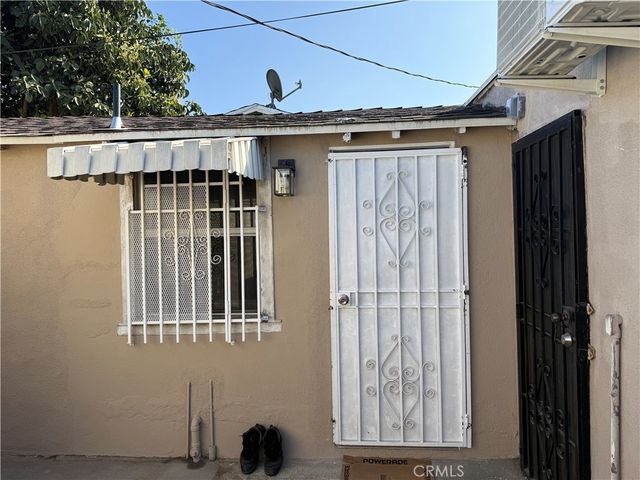 138 E 60th Street, Los Angeles, CA 90003