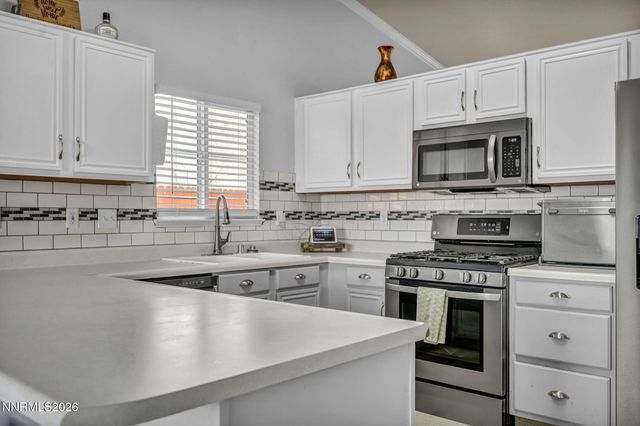 17527 Sunstone Court, Reno, NV 89508