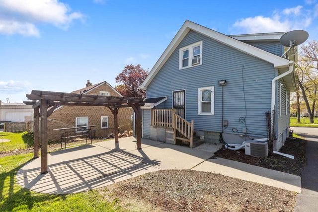 3318 Florist AVENUE, Milwaukee, WI 53209