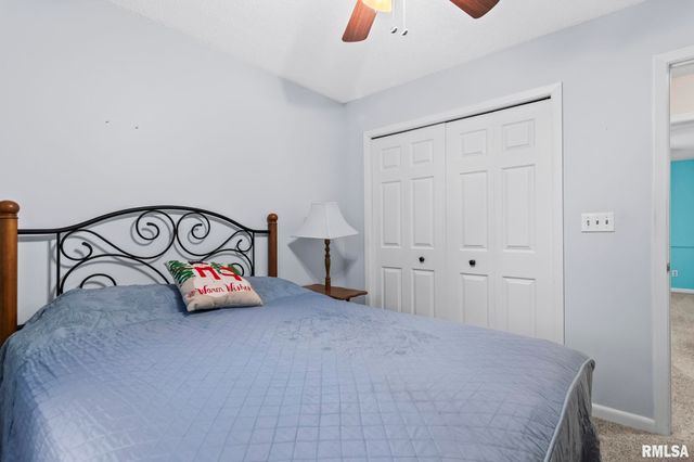 217 Walnut Valley Drive, Springfield, IL 62707