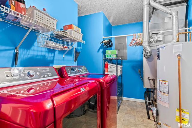 217 Walnut Valley Drive, Springfield, IL 62707