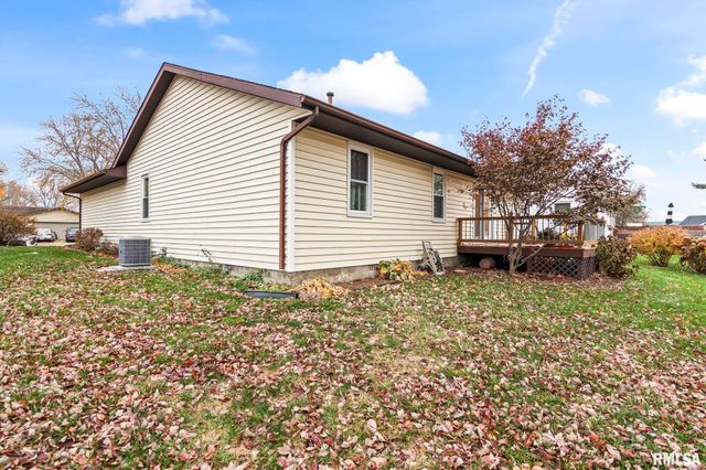 217 Walnut Valley Drive, Springfield, IL 62707