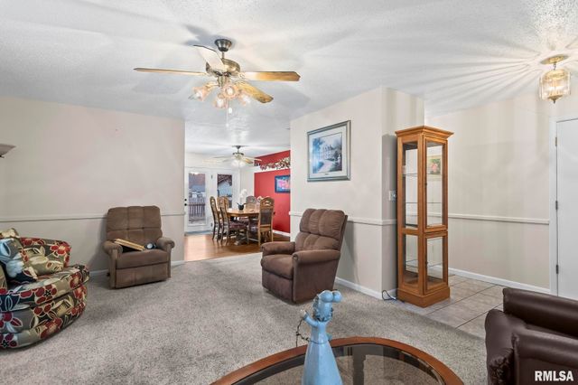 217 Walnut Valley Drive, Springfield, IL 62707