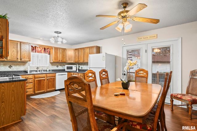 217 Walnut Valley Drive, Springfield, IL 62707