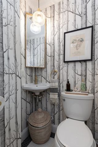 135 Antrim C, Cambridge, MA 02139