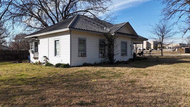 213 W Eldred Street 1, Burleson, TX 76028