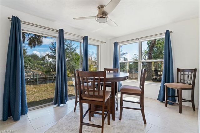 1006 April LN, North Fort Myers, FL 33903