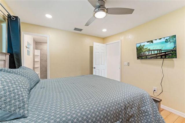 1006 April LN, North Fort Myers, FL 33903