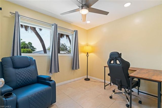 1006 April LN, North Fort Myers, FL 33903