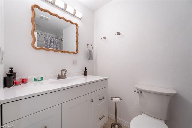 1006 April LN, North Fort Myers, FL 33903