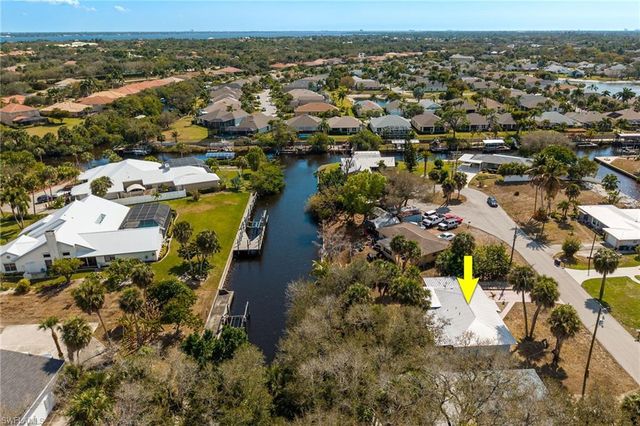 1006 April LN, North Fort Myers, FL 33903