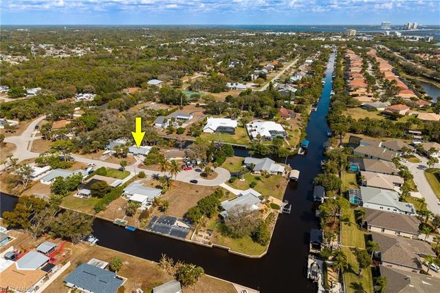 1006 April LN, North Fort Myers, FL 33903