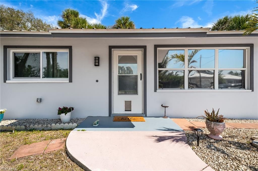 1006 April LN, NORTH FORT MYERS, FL 33903 — photo 4