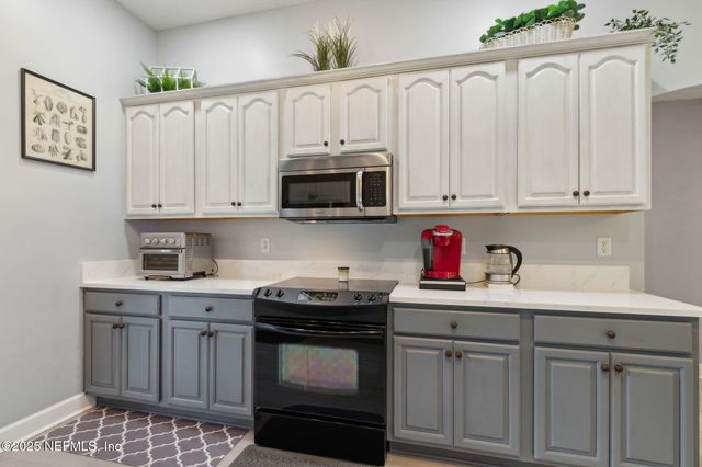 1531 LOCKEND Court, Jacksonville, FL 32221