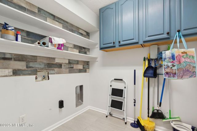 1531 LOCKEND Court, Jacksonville, FL 32221