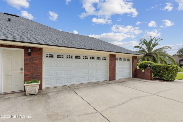 1531 LOCKEND Court, Jacksonville, FL 32221