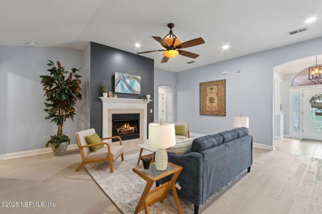 1531 LOCKEND Court, Jacksonville, FL 32221