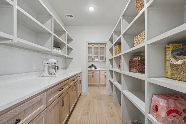 16014 N Memorial Drive, Collinsville, OK 74021