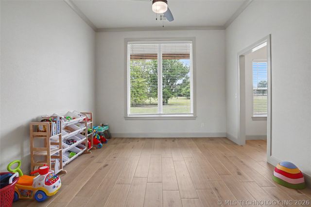 16014 N Memorial Drive, Collinsville, OK 74021