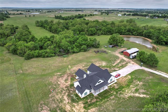 16014 N Memorial Drive, Collinsville, OK 74021