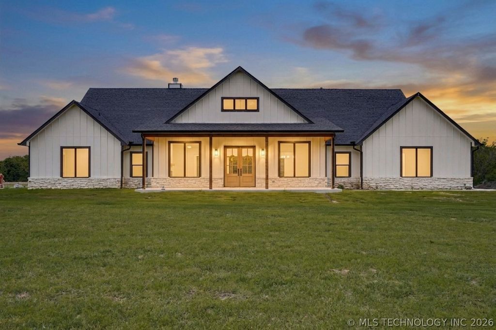 16014 N Memorial Drive, Collinsville, OK 74021