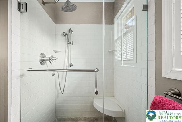 6335 Red Fox, Upper Saucon Twp, PA 18036