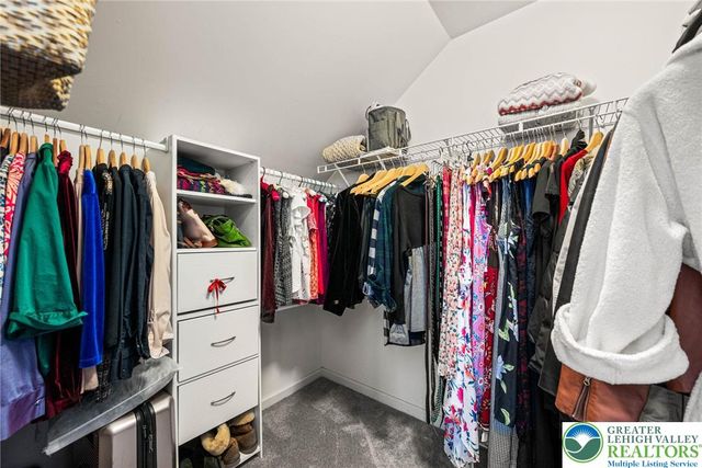 6335 Red Fox, Upper Saucon Twp, PA 18036