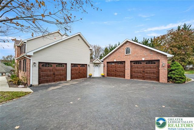 6335 Red Fox, Upper Saucon Twp, PA 18036