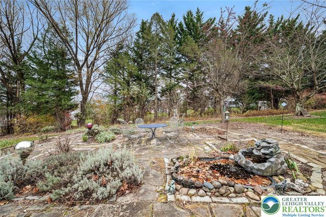 6335 Red Fox, Upper Saucon Twp, PA 18036