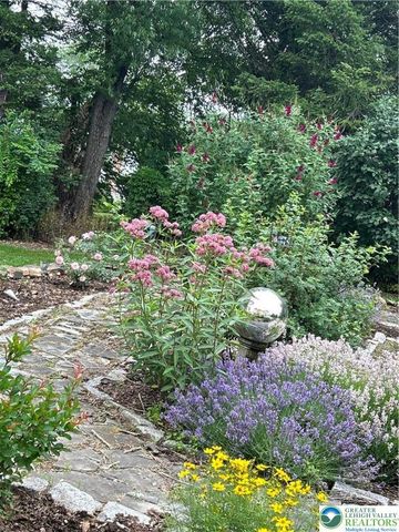 6335 Red Fox, Upper Saucon Twp, PA 18036