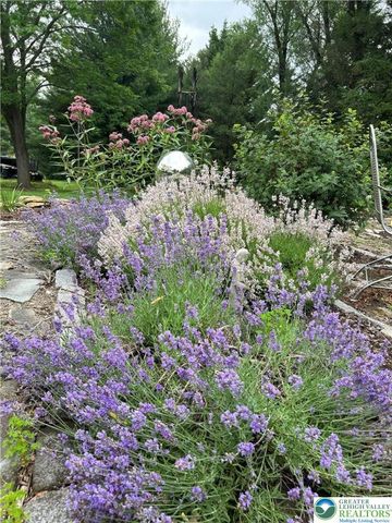 6335 Red Fox, Upper Saucon Twp, PA 18036