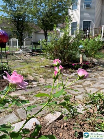 6335 Red Fox, Upper Saucon Twp, PA 18036