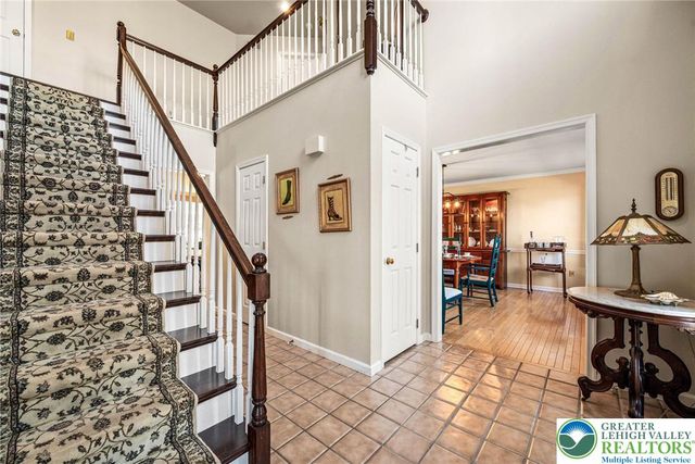 6335 Red Fox, Upper Saucon Twp, PA 18036