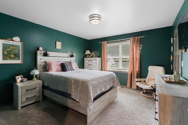 2503 REMINGTON ROAD, Green Bay, WI 54302