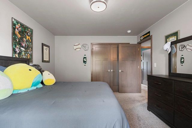 2503 REMINGTON ROAD, Green Bay, WI 54302