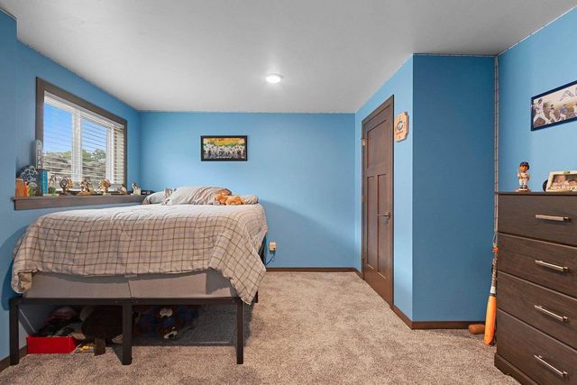 2503 REMINGTON ROAD, Green Bay, WI 54302