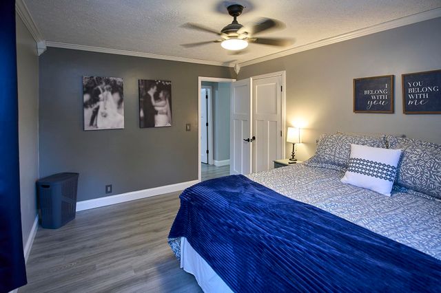 2049 Buff Creek Road, Hurricane, WV 25526